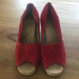Like new toms wedge shoes